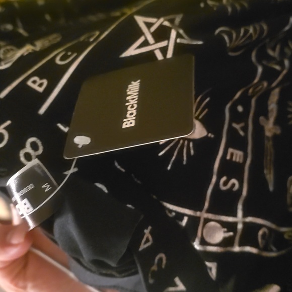 NWT! Blackmilk Ouija Handkerchief Skirt M - Picture 4 of 4